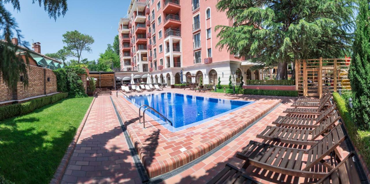 Superb 2-Bdr Luxury Apt. With Pool In Villa Mare Varna Extérieur photo